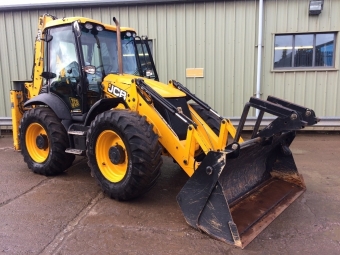  JCB 4CX - JCB 4CX typ 4CX
- 2012 r
- 1327 driftstimmar
- 100 hk,
- powershift mijenjac,
- snabbkoppling,
- 3 korgar,
- powerslide,
- luftfjdring och vrmeuppvrmning
- SRS,
- TORQUELOCK,
- Hydraulisk snabbkoppling,
- villor fr pallar,
- automatisk plywood,
- hydraullinje fr hammare,
- framkorg 6u1,
- 4x4x4