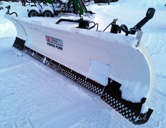 Snblad Blizzard 4000TR Power Plow SBM-fste Blizzard Snblad 4000 TR . Nr du behver flytta sn snabbt och effektivt.  
Inget annat blad kan bde expandera sin plogningsbredd och ka dess samlingsfrmga genom att vrida vingarna framt. 
Den patenterade vingefunktionen hos BLIZZARD POWER PLOW Snowplows gr det mjligt att sjlv
individuellt styra var vinge.