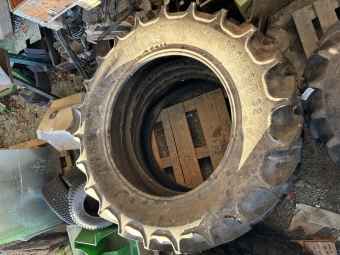 Dck Mitas 420/85 R38 (2st) vrigt Dck Mitas 420/85 R38 