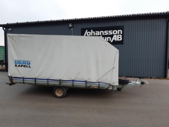TIKI TRAILER B380P 1500/940KG 380X210 KAPELL KPA -10 vrigt TIKI Slpvagn B380P 1500/940KG Fllbara sidlmmar och fram o baklm
Flaket r 380x210
Nytt drag
Inkl.sommar dck 20.5X8.0-10" 98K , vinterdck dubb fri nya 12"
Kapell invndigt lasthjd: 165cm
Totalvikt vikt 1500 last vikt 940kg
Slpvagn
Besiktad 23-10-27