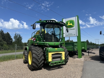 JD 8600 SJLVGENDE EXAKTHACK, BEG John Deere 8600 