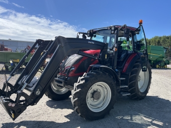 VALTRA G105 HI-TECH TRAKTOR Valtra G105 HI-TECH TRAKTOR LASTARE 3DJ FUNKTION, 2-KRETS VAGNSBROMS  3 DUBB.UTTAG 420/85R38 340/85R28
KAMERA P LASTARE OCH HITCH
...
MNR 37346
...
PRIS EXKL. MOMS: 995.000:-
...
Vi reserverar oss fr felskrivning. Kontakta alltid oss innan du ker och tittar, s vi kan skerstlla att maskinen finns p plats.
