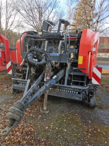 Rundbalspress Kuhn FBP3135 Intelliwrap Kuhn FBP 3135 Mantelplast
3D plastning
Stor ISOBUS monitor