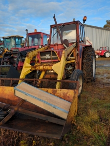 MF 135 FRONTLASTARE Massey Ferguson 135 