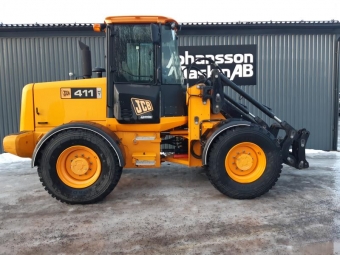 JCB 411 HT STORA BM vrigt JCB 411 HT STORA BM 17,5-25 Klackdck
3+4 funktion Multifaster p ena
Stora Bm Hyd lsning
69Kw vid 2200 varv
Backkamera
Motorvrmare Kupe uttag 220v
40km/h