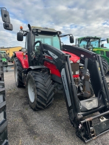 MASSEY FERGUSON 6616 DYNA-VT TRAKTOR FR.LYFT PTO Massey Ferguson 6616 DYNA-VT TRAKTOR LASTARE Q6M  TRIMBLE GFX-750 FRONTLYFT FRONTPTO FRAMAXELFJDRING HYTTFJDRING 
RAMP P TAKET EXTRALJUS 4 DUBBELVERKANDE HYDR UTTAG BAK HYDR VAGNBROMS LS UTTAG
TORKARE BAK BACKKAMERA FRAMSKRMAR SKRMBREDDARE LUFTSTOL ECC 
650/60R38 50% BAK 520/60R28 50% FRAM
...
MNR 36676
...
PRIS EXKL. MOMS: 750.000:-
...
Vi reserverar oss fr felskrivning. Kontakta alltid oss innan du ker och tittar, s vi kan skerstlla att maskinen finns p plats.
