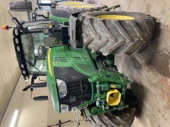JOHN DEERE 6215R C-PRO TRAKTOR FR.LYFT PTO John Deere 6215R AP TRAKTOR FR.LYFT PTO FR.LYFT  PTO  AUTOTRAC SF1 KLAR  6000 MOTTAGARE 650/85X38 600/70X28 MICHELIN  JD LINK  ELSPEGEL  10" SKRM
4 DUBB.UTTAG  TLS  HYTTFJDRING  VRIDB.FR.SKRM  CLIMA TRAC  VRME BAKRUTA  HMS  
IMMOBOLIZER  3:E F BAKSKRM  EXTRA OLJA 14l  LS  JD ELSERVOSPAK  SMART 4WD  LEDBELYSNING 
COMMANDPRO  2 KRETS VAGNSBROMS    
...
MNR 25389
...
PRIS EXKL. MOMS: 1.525.000:-
...
Vi reserverar oss fr felskrivning. Kontakta alltid oss innan du ker och tittar, s vi kan skerstlla att maskinen finns p plats.
