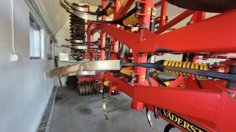 VDERSTAD CULTUS CS 500 KULTIVATOR Vderstad CULTUS CS 500 KULTIVATOR STEELRUNNER  BIODRILL 360
...
MNR 37743
...
PRIS EXKL. MOMS: 275.000:-
...
Vi reserverar oss fr felskrivning. Kontakta alltid oss innan du ker och tittar, s vi kan skerstlla att maskinen finns p plats.
