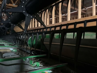 JOHN DEERE S670 SKRDETRSKA 30 FOT John Deere S670 SKRDETRSKA 30 FOT BANDSTLL  KAMERA P TMNINGSRR  
JD 2630 SKRM  SF 3000 MOTTAGARE  SPRINKLER  
JD 730" PREMIUM FLOW SKRBORD RSMODELL 2018  DUBBLA RAPSKNIVAR
Michelin 620/75R26 
Ziegler 2WT skrbordsvagn

DRIFTSTID: CA 1655 MOTOR - / 1100 VERKTIMMAR
...
MNR 38466
...
PRIS EXKL. MOMS: 2.195.000:-
...
Vi reserverar oss fr felskrivning. Kontakta alltid oss innan du ker och tittar, s vi kan skerstlla att maskinen finns p plats.
