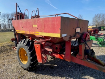 VERUM TIVE 4012 GDNINGSSPRIDARE verum TIVE 4012 GDNINGSSPRIDARE MNR 35904
...
PRIS EXKL. MOMS: 18.000:-
...
Vi reserverar oss fr felskrivning. Kontakta alltid oss innan du ker och tittar, s vi kan skerstlla att maskinen finns p plats.
