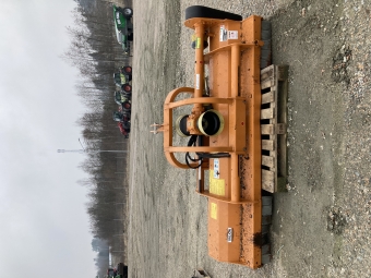 TREJON BERTI EKR-S250 SLAGSLTTER Berti EKR-S250 SLAGSLTTER Y-SLAGOR  ENDAST ANVND EN SSONG
...
MNR 32267
...
PRIS EXKL. MOMS: 41.900:-
...
Vi reserverar oss fr felskrivning. Kontakta alltid oss innan du ker och tittar, s vi kan skerstlla att maskinen finns p plats.
