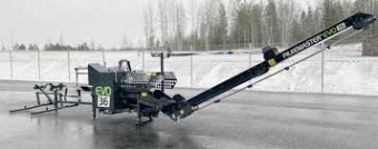Vedmaskin Pilkemaster EVO 36 TR Pilkemaster EVO36 Vedmaskin En effektiv och sker vedmaskin.
Utrustad med:
Stocklyft
Separatklyvning
Separat kedjesmrjning
---------------------------------------------
Tillgg:
Eldrift istllet fr traktordrift +15.000kr
Eldrift och traktordrift +29.000kr
Bensinmotordrift istllet fr traktordrift +23.000kr
----------------------------------------------
Kp till utrustning:
Hydraulisk inmatningsrulle 9.200 kr           
Mobilt underrede utan broms monterad 10.400kr          
6-dels klyvyxa 5 500kr

Alla priser exkl. moms
