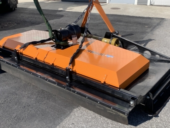 Betesputs Optimal BP 275 med K-axel Optimal BP 275 med K-axel -------------------
Arbetsbredd: 275 cm 
Totalbredd: 290 cm 
Antal knivar: 6 st
Kapacitet: 1,5-4 ha/h 
Effektklass: 30-90 hk
Lite krd, se bilder