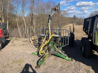 FARMA T6 HUGGARVAGN Farma T6 HUGGARVAGN 3,8 KRAN  VINSCH  11,5X15,3
...
MNR 36811
...
PRIS EXKL. MOMS: 59.000:-
...
Vi reserverar oss fr felskrivning. Kontakta alltid oss innan du ker och tittar, s vi kan skerstlla att maskinen finns p plats.
