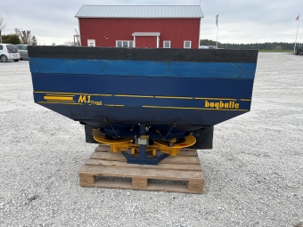 Bogballe M1 Trend Bogballe M1 Trend Fin gdningsspridare med mycket kvar att ge, 12m spridningsbredd, egengjord frhjning, kantspridning.
Fr mer info kontakta John Tel: 0498 65 45 08 
