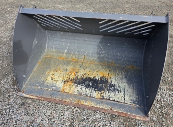 Planeringskopa Norje 120cm m frhjn. Avant-fste Norje N203 Planeringsskopa med avtagbar frhjning, vlidgt lite anvnd sljes fr kundsrkning.