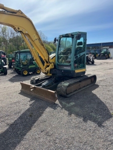 YANMAR VIO 80 GRVARE Yanmar VIO 80 GRVARE EXTRALJUS FRAM OCH BAK ROTERANDE LJUS CENTRALSMRJNING AC
STEELWRIST ROTORTILT PLANERINGSSKOPA GRVSKOPA SMALSKOPA
NYA GUMMILARVER NYSERVAD
...
MNR 36180
...
PRIS EXKL. MOMS: 520.000:-
...
Vi reserverar oss fr felskrivning. Kontakta alltid oss innan du ker och tittar, s vi kan skerstlla att maskinen finns p plats.
