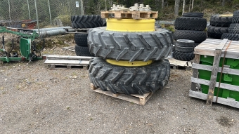 Dubbelmontage Trelleborg 520/85R42 Trelleborg 520/85R42 