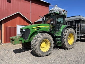 JOHN DEERE 7930 PQ TRAKTOR John Deere 7930 TRAKTOR TLS  4DV. UTTAG  AKTIVT STE  MICHELIN 650/85X38 600/70X30 CA 50 %
ATU 200  SF 3000 MOTTAGARE
...
MNR 9239
...
PRIS EXKL. MOMS: 695.000:-
...
Vi reserverar oss fr felskrivning. Kontakta alltid oss innan du ker och tittar, s vi kan skerstlla att maskinen finns p plats.
