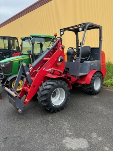 TREJON FLEXITRAC 1236LRF KOMPAKTLASTARE Trejon FLEXITRAC 1236LRF LASTMASKIN SKOPA  GAFFLAR
...
MNR 25433
...
PRIS EXKL. MOMS: 269.000:-
...
Vi reserverar oss fr felskrivning. Kontakta alltid oss innan du ker och tittar, s vi kan skerstlla att maskinen finns p plats.
