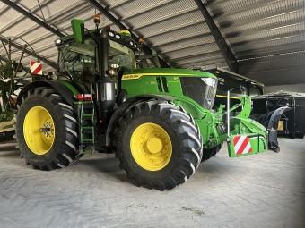 JOHN DEERE 6R 250 C-PRO TRAKTOR 50 KM FR.LYFT John Deere 6R 250 TRAKTOR TRAKTORN INKOMMER TILL OSS I OKTOBER 2025
...
FR.LYFT  AUTOTRAC READY  710/70X42 600/70X30
JD ELSERVO  TLS  HYTTFJDRING  4 DUBB.UTTAG  
LEDBELYSNING  VNDBAR FLKT  LUFTBROMS  
VAGNSBROMS  SF6000 INKL. MOBILT RTK
...
MNR 33165
...
PRIS EXKL. MOMS: 2.195.000:-
...
Vi reserverar oss fr felskrivning. Kontakta alltid oss innan du ker och tittar, s vi kan skerstlla att maskinen finns p plats.
