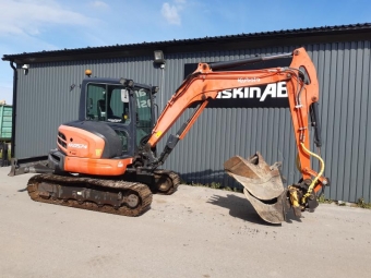 KUBOTA KX 057 ENGCON ROTORTILT S40 FSTE Kubota KX 057 Engcon rotortilt
Grv kabel och planerskopa
475000 exkl moms