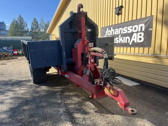 BIGAB LASTVÄXLARE 10-14 G2 INK 1ST FLAK Övrigt BIGAB LASTVÄXLARE 10-14 G2 
500/50 R17 Hjul
Flak med fastsida och en fällbar sida
Växlar 8 ton 
Max last 12 ton
Total Vikt 14 Ton