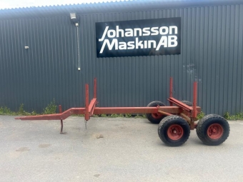 SKOGSVAGN BOGGI 5 TON (UPPDRAG) vrigt SKOGSVAGN BOGGI Frsljningsuppdrag
10,00/80-12 8ply dck