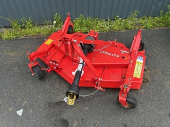 ROTOMEC 150 CM KLIPPAGGREGAT KRAFTUTTAGSDRIVET vrigt ROTOMEC 150 CM KLIPPAGGREGAT 150 cm klippdck 
4 stllbara pivterande hjul
3st klipprotorer