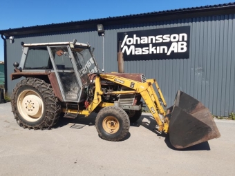 URSUS 385 TRIMA LASTARE SKOPA vrigt URSUS 385 TRIMA LASTARE SKOPA broddkedjor 
trima lastare med 3-e funktion
motor och vxel lda funkar fint
Bromsana funkar hysat
lysen mm behver en versyn
brnsle kran stngs d man ej kr den
sljes som gr det sjlv