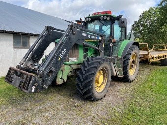 JOHN DEERE 6630 AP TRAKTOR FR.LYFT John Deere 6630 AP PREMIUM FR.LYFT TRIMA 5.0+ LASTARE EURO/SMS  COMMANDARM  TLS  
JD LASTARSPAK  3 DV. UTTAG  LS  HYDR. VAGNBROMS
TRELLEBORG 650/65X38 CA 60% 540/65X28 CA 50%

TRAKTORN INKOMMER I NOVEMBER
...
MNR 36589
...
PRIS EXKL. MOMS: 595 000:-
...
Vi reserverar oss fr felskrivning. Kontakta alltid oss innan du ker och tittar, s vi kan skerstlla att maskinen finns p plats.
