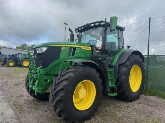 JOHN DEERE 6R 195 C-PRO TRAKTOR 50 KM FR.LYFT John Deere 6R 195 C-PRO TRAKTOR 50 KM FR FR.LYFT  AUTOTRAC READY  VF 710/70X42 600/70X28
TLS  HYTTFJDRING  4 DUBB.UTTAG  LEDBELYSNING 
HYDR.TRYCKSTNG  LS  VAGNSBROMS 
...
MNR 38897
...
PRIS EXKL. MOMS: 1.845.000:-
...
Vi reserverar oss fr felskrivning. Kontakta alltid oss innan du ker och tittar, s vi kan skerstlla att maskinen finns p plats.
