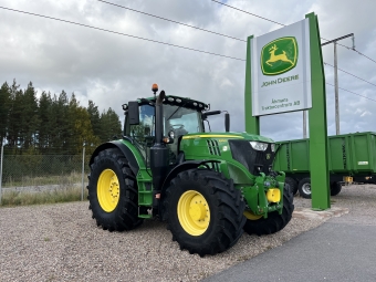 JD 6215R 4WD PREMIUM CAB TRAKTOR/BEG John Deere 6215R 