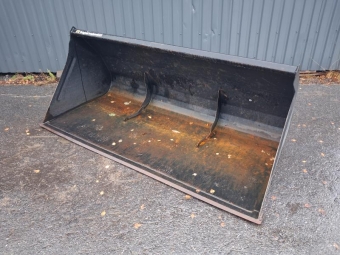 SNÖSKOPA ÅLÖ 220 EURO Övrigt SNÖSKOPA ÅLÖ 220 EURO 