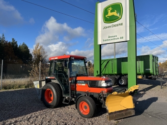 KUBOTA L4200 TRAKTOR, BEG Kubota L4200 