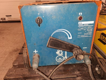 AGA VIKING PINNSVETS 200DC Övrigt AGA VIKING PINNSVETS 200DC Uppdrag
380volt