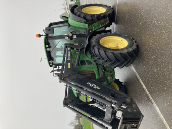 JOHN DEERE 6530 AP TRAKTOR John Deere 6530 AP TRAKTOR AP, LASTARE, TLS FJÄDRANDE FRAMVAGN, 3 DB-VERKANDE UTTAG BAK
...
MNR 9190
...
PRIS EXKL. MOMS: 298.000:-
...
Vi reserverar oss för felskrivning. Kontakta alltid oss innan du åker och tittar, så vi kan säkerställa att maskinen finns på plats.
