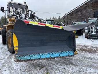 Vikplog STARK V 4000 R -Plow Demo UFO STARK V4000R Vikplog Demo 