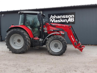 MASSEY FERGUSON 5713S DYNA-4 EFFICIENT MF 3823 Övrigt MASSEY FERGUSON 5713S DYNA-4 Lastare FL 3823 Euro/Sms 3-e funk Dämpare
Vattenavskiljare Extra filter
El joystick 2x hudrual uttag + lastare
4x dubbelverkande uttag bak
OC 100L/min 540/540e/1000
600/65R38 480/65R28
2,28+förläng bakskärmar Ledade framskärmar
175A Generator