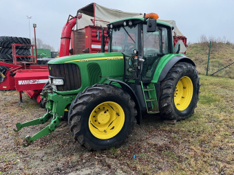 JOHN DEERE 6920S AP TRAKTOR FR.LYFT PTO (KUND) John Deere 6920S AP TRAKTOR FR.LYFT PTO KUNDFÖRMEDLING
...
FRONTLYFT  PTO  650X38 540X28  VAGNSBROMS  TAKSKYLT
DEFEKT VÄXELLÅDA SÄLJES I BEF. SKICK
...
MNR 97250
...
PRIS EXKL. MOMS: 225.000:-
...
Vi reserverar oss för felskrivning. Kontakta alltid oss innan du åker och tittar, så vi kan säkerställa att maskinen finns på plats.
