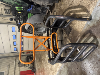 Unigrip XL+ SBM Ålö Unigrip XL+ Demo grip
Balstöd
Slangsats Quicke 3/8", 2x 1250mm 
Stora BM