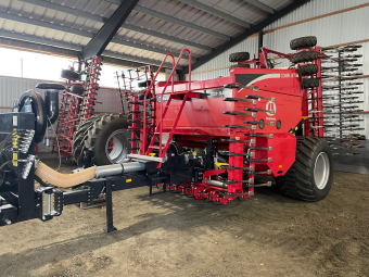 ÖVERUM COMBI JET CD 5406 SÅMASKIN Överum COMBI JET CD 5406 SÅMASKIN INKOMMANDE FEB/MARS 2026
...
DRIFTSTID: CA 4000 HEKTAR
...
MNR 39683
...
PRIS EXKL. MOMS: 285.000:-
...
Vi reserverar oss för felskrivning. Kontakta alltid oss innan du åker och tittar, så vi kan säkerställa att maskinen finns på plats.
