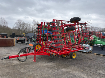 VÄDERSTAD FEROX 600 HARV Väderstad FEROX 600 HARV BAKRE CB  EFTERHARV
...
MNR 24225
...
PRIS EXKL. MOMS: 260.000:-
...
Vi reserverar oss för felskrivning. Kontakta alltid oss innan du åker och tittar, så vi kan säkerställa att maskinen finns på plats.
