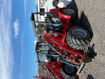 TREJON FLEXITRAC 1238 LRF KOMPAKTLASTARE Trejon FLEXITRAC 1238 KOMPAKTLASTARE LRF  4:E HYDRAULFUNKTION ELEKTRISK  HJUL 19/45-17 TRAC
...
MNR 32291
...
PRIS EXKL. MOMS: 390.000:-
...
Vi reserverar oss för felskrivning. Kontakta alltid oss innan du åker och tittar, så vi kan säkerställa att maskinen finns på plats.
