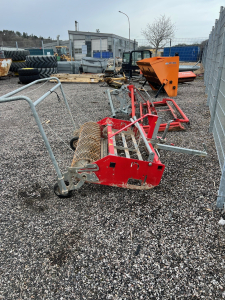 FARMCARE 145 RIDHUSHARV Övrigt FARMCARE 145 RIDHUSHARV ...
MNR 40145
...
PRIS EXKL. MOMS: 29.000:-
...
Vi reserverar oss för felskrivning. Kontakta alltid oss innan du åker och tittar, så vi kan säkerställa att maskinen finns på plats.
