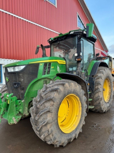 JOHN DEERE 7R 350 C-PRO TRAKTOR 50 KM FR.LYFT John Deere 7R 350 C-PRO TRAKTOR 50 KM FR.LYFT  AUTOTRAC READY  710/75X42 650/60X34 
AKTIVT SÄTE  COMMANDPRO  ACR  5 DUBB.UTTAG
LEDBELYSNING  JD JOYSTICK  IMMOBOLIZER  
VAGNSBROMS  LUFTBROMS
...
MNR 31270
...
PRIS EXKL. MOMS: 2.575.000:-
...
Vi reserverar oss för felskrivning. Kontakta alltid oss innan du åker och tittar, så vi kan säkerställa att maskinen finns på plats.
