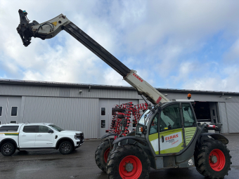 CLAAS SCORPION 7030 TELESKOPLASTARE Claas SCORPION 7030 TELESKOPLASTARE STEGLÖS 40 KM/H , STORA BM ,  7 METER , 3 TON , 460/70X24 60 %
...
MNR 37169
...
PRIS EXKL. MOMS: 395.000:-
...
Vi reserverar oss för felskrivning. Kontakta alltid oss innan du åker och tittar, så vi kan säkerställa att maskinen finns på plats.
