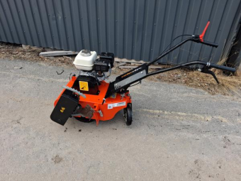 KANTSKÄRARE ARIENS Övrigt KANTSKÄRARE ARIENS Uppdrag
edge styler PRO
Honda GX 120 QX4  4Hp