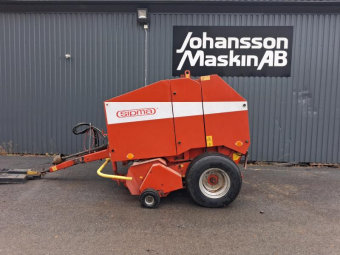 SIPMA RUNDBALS PRESS Övrigt SIPMA RUNDBALS PRESS Typ 2791
Ingen box behövs bara mekaninsk funktioner pto och hydrualisk
Nät rulle 
Sparsamt använd