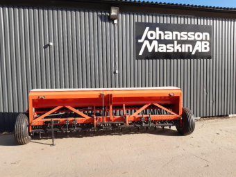 TUME CK 4000 Övrigt TUME CK 4000 Såmaskin Transportbredd 4,20
Jordsökande såbill
Ej kombimaskin